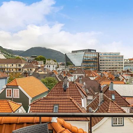 Dinbnb Apartments I Historical Two-Floor Apartment With Rooftop Panorama I 1645 Heritage Bergen Zewnętrze zdjęcie