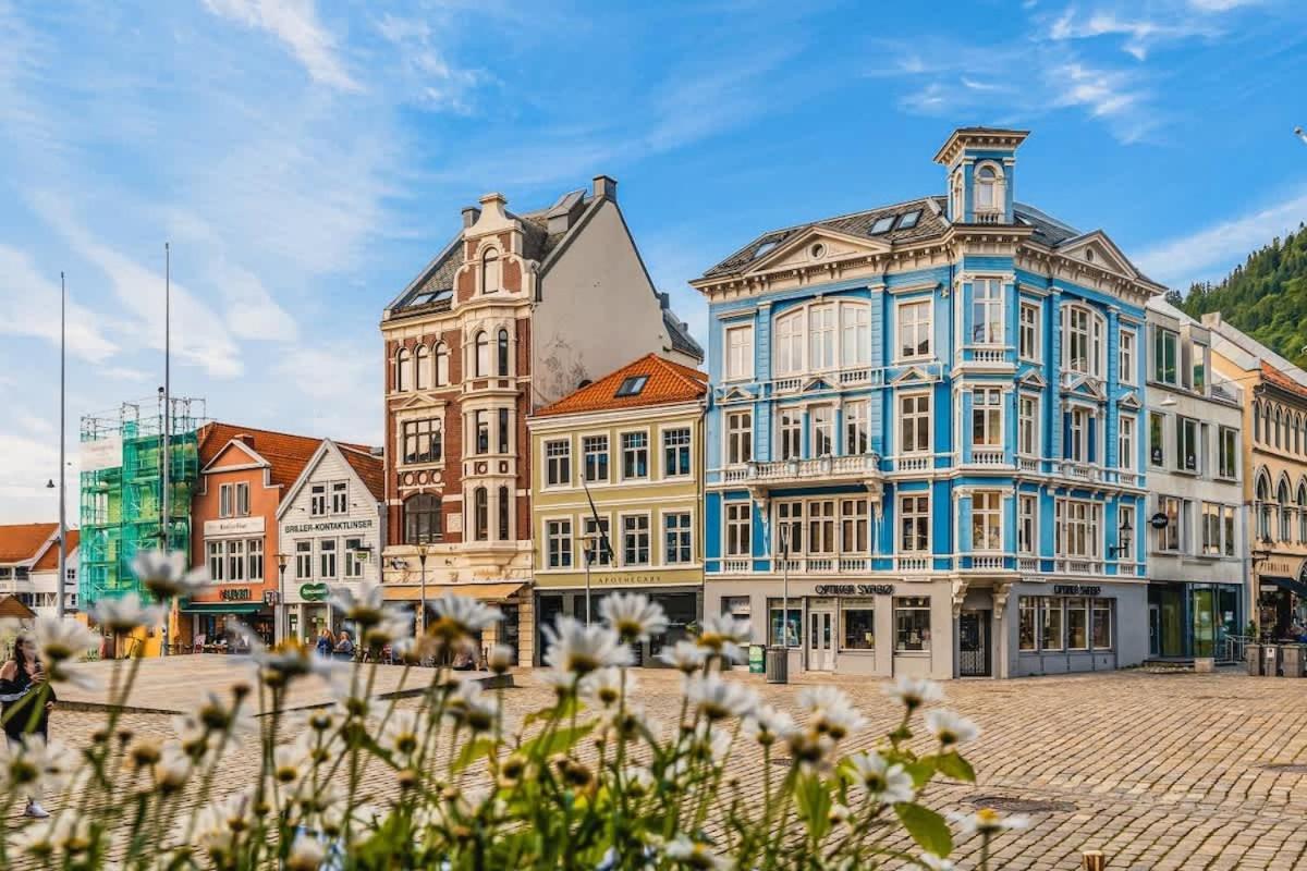 Dinbnb Apartments I Historical Two-Floor Apartment With Rooftop Panorama I 1645 Heritage Bergen Zewnętrze zdjęcie